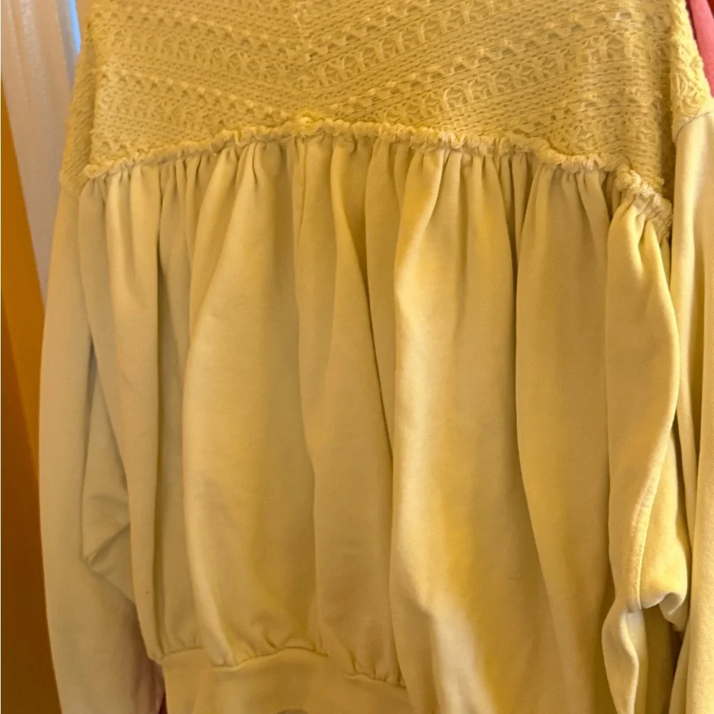 WE THE FREE YELLOW CROCHET DETAILED ZIP FRONT SWEATSHIRT SIZE XL - Picture 3 of 3
